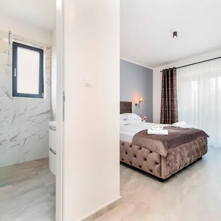 Boutique Arion Frühstückspension 4*