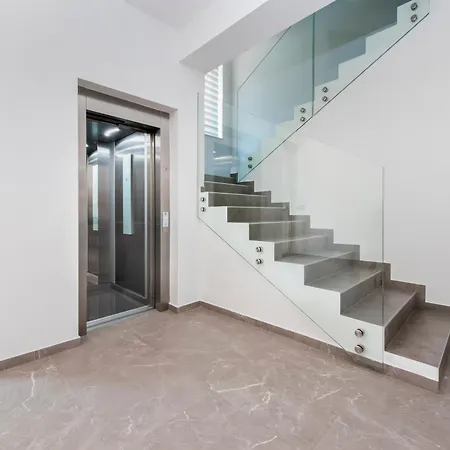 Frühstückspension Boutique Arion 4*