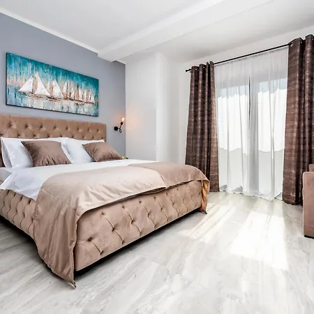 Frühstückspension Boutique Arion 4*