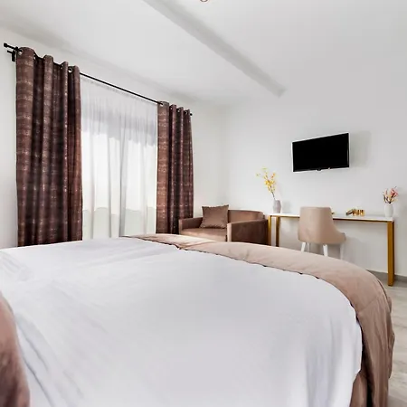 Oda ve Kahvaltı Boutique Arion