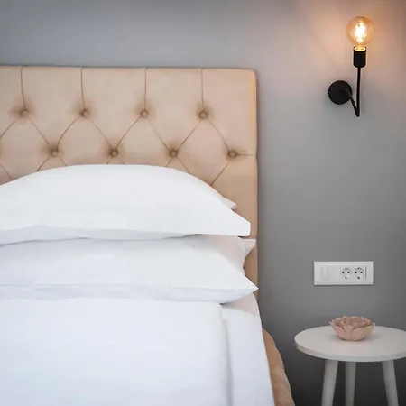 Oda ve Kahvaltı Boutique Arion