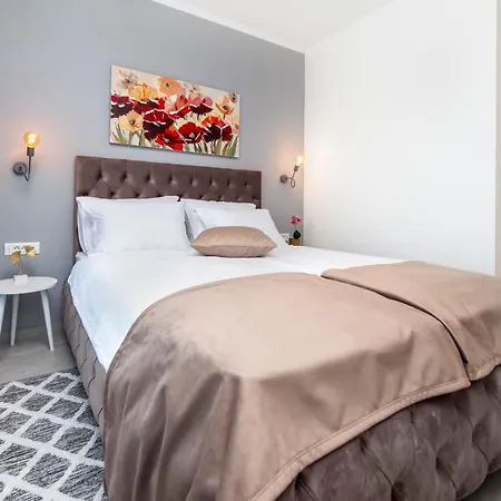 Oda ve Kahvaltı Boutique Arion